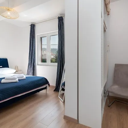Apartment East Kastela Exterior photo