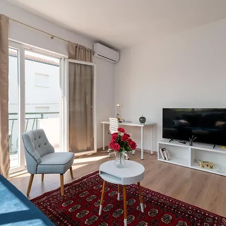Apartment East Kastela Exterior photo