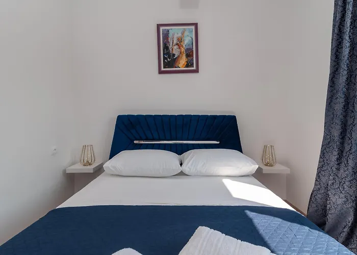 Apartment East